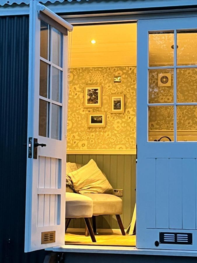 The Hazel Hut Villa Westport Exterior foto